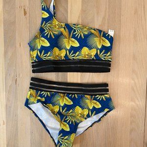 | NEW | Peddney Swimsuit One Shoulder Bikini S